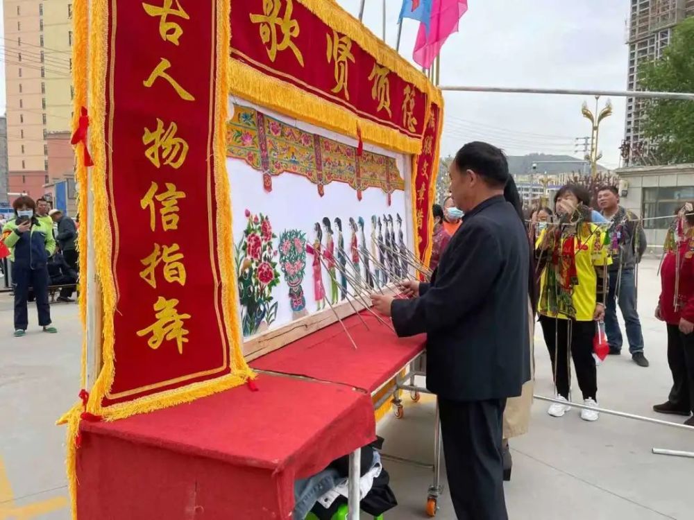 新澳門王中王期期中，揭秘彩票背后的秘密與策略，揭秘新澳門王中王彩票背后的秘密與策略，期期中探秘彩票世界