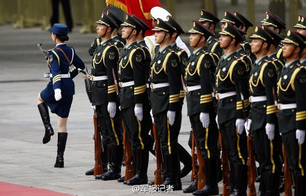 儀仗隊(duì)隊(duì)長(zhǎng)，職責(zé)、角色與SEO優(yōu)化策略探討，儀仗隊(duì)隊(duì)長(zhǎng)職責(zé)與角色及SEO優(yōu)化策略探討