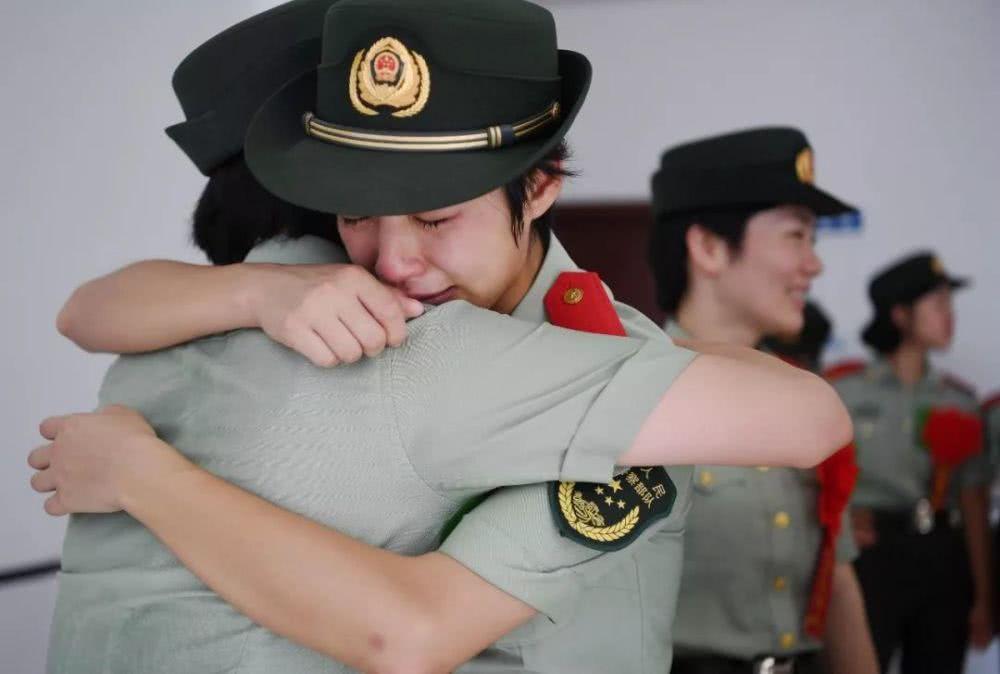 關(guān)于21式各軍種八一臂章的探討，關(guān)于各軍種八一臂章的探討，深入解析21式臂章特點