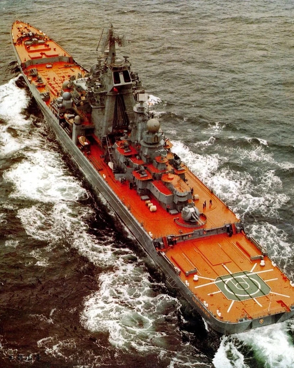 中國(guó)版基洛夫級(jí)巡洋艦，探索未來(lái)海上霸主之路，中國(guó)版基洛夫級(jí)巡洋艦，未來(lái)海上霸主之路的探索