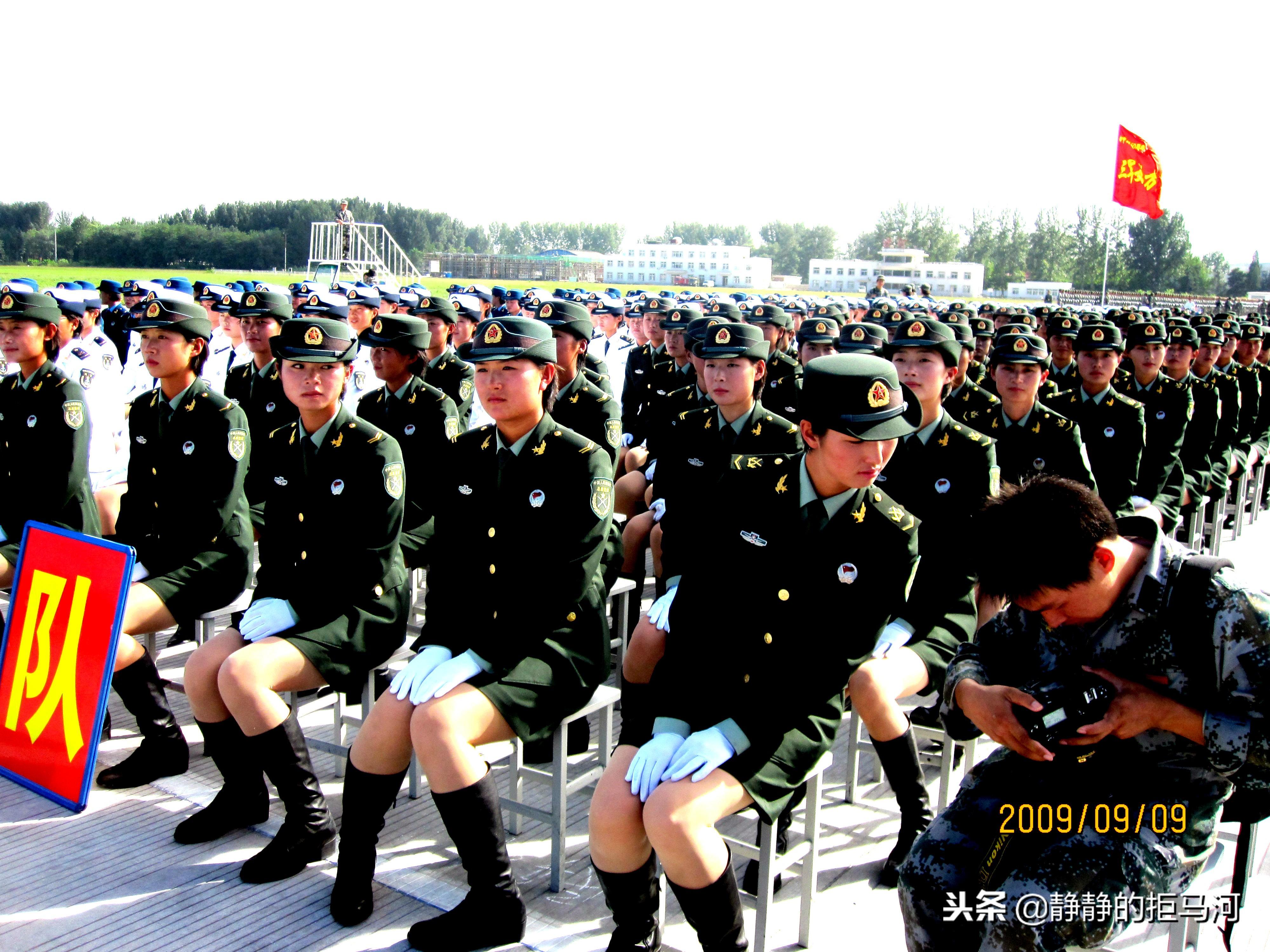 閱兵扭錯(cuò)頭的士兵怎么樣了？深入了解事件背后的故事，閱兵扭錯(cuò)頭的士兵后續(xù)如何？事件背后的故事揭秘