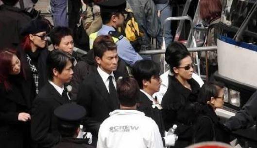 畢福劍追悼會過程回顧，緬懷巨星，致敬傳奇人生，畢福劍追悼會回顧，緬懷巨星，致敬傳奇人生
